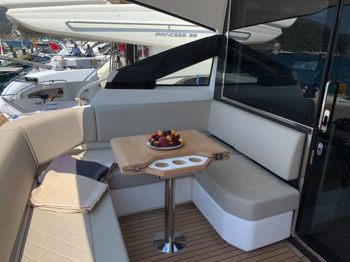 Fairline Targa 45 GT (021) | Экстерьер 9