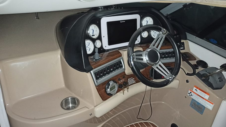 Four Winns 338 Vista (008) | Интерьер 4