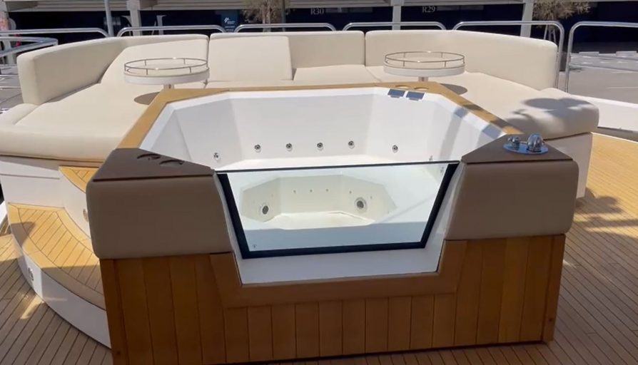 Sunseeker Predator 130 (010) | Экстерьер 4