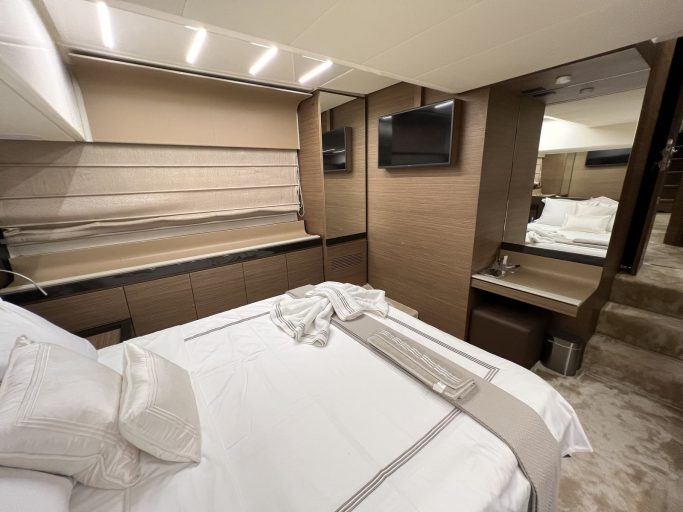 Ferretti 550 (017) | Интерьер 14