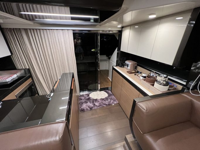 Ferretti 550 (017) | Интерьер 9