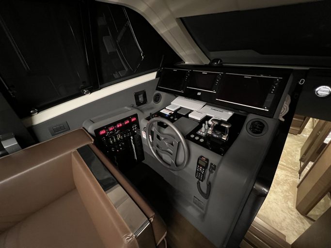 Ferretti 550 (017) | Интерьер 7