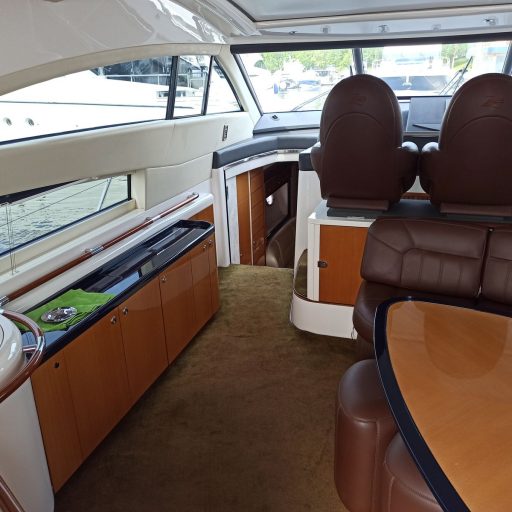 Windy 58 Zephyros (007) | Интерьер 10