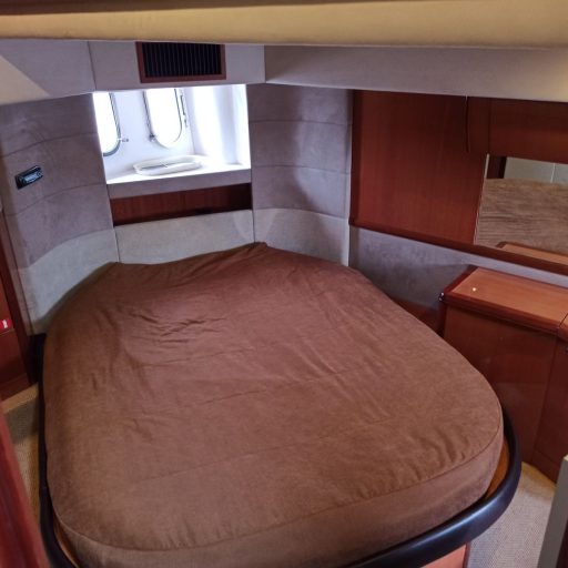 Windy 58 Zephyros (007) | Интерьер 3