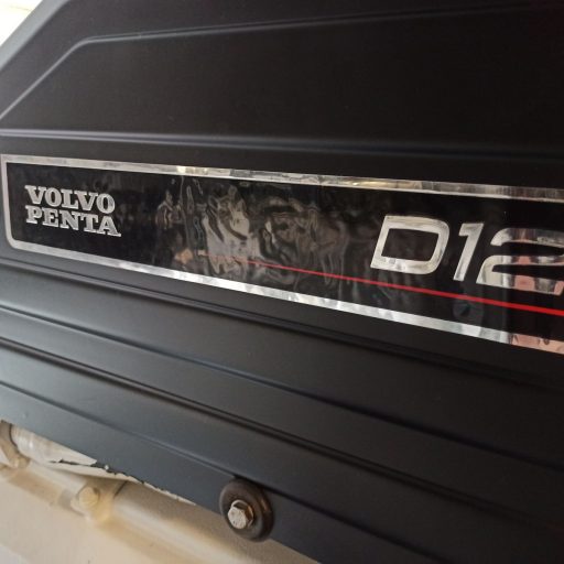 Windy 58 Zephyros (007) | Интерьер 4