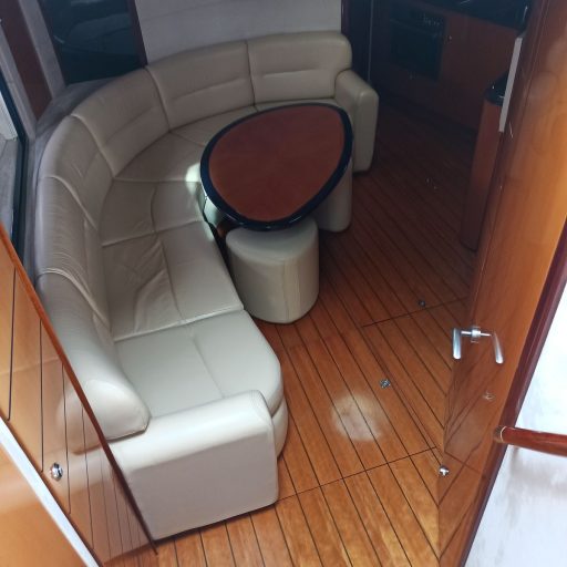 Windy 58 Zephyros (007) | Интерьер 7