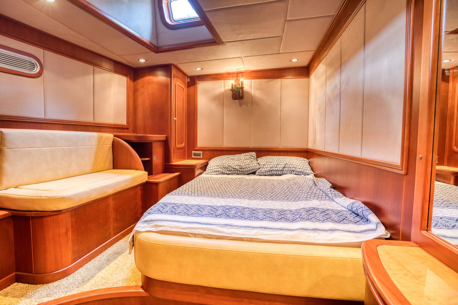 Anadel de Greyn (009) | Интерьер 9