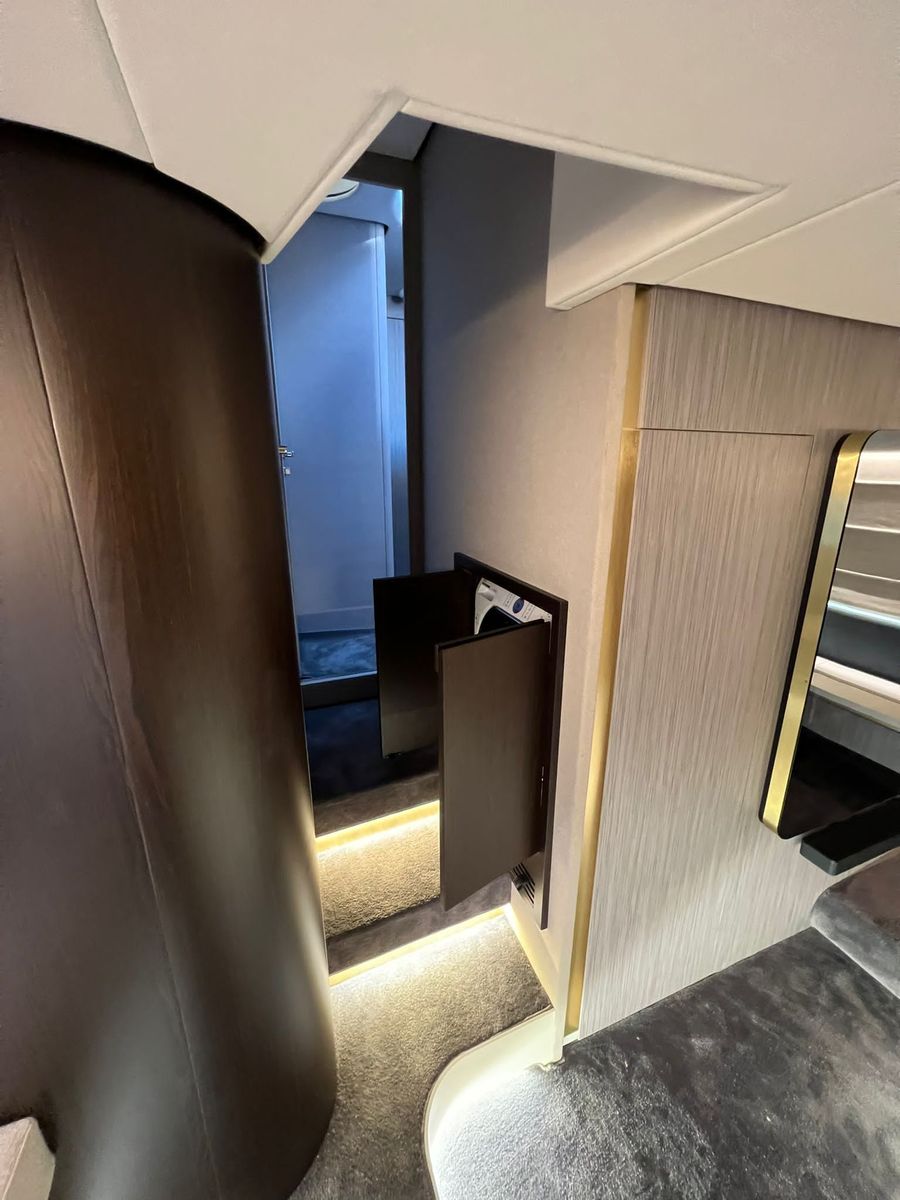 Azimut 55 (021) | Интерьер 15