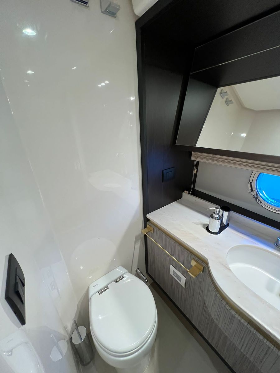 Azimut 55 (021) | Интерьер 16