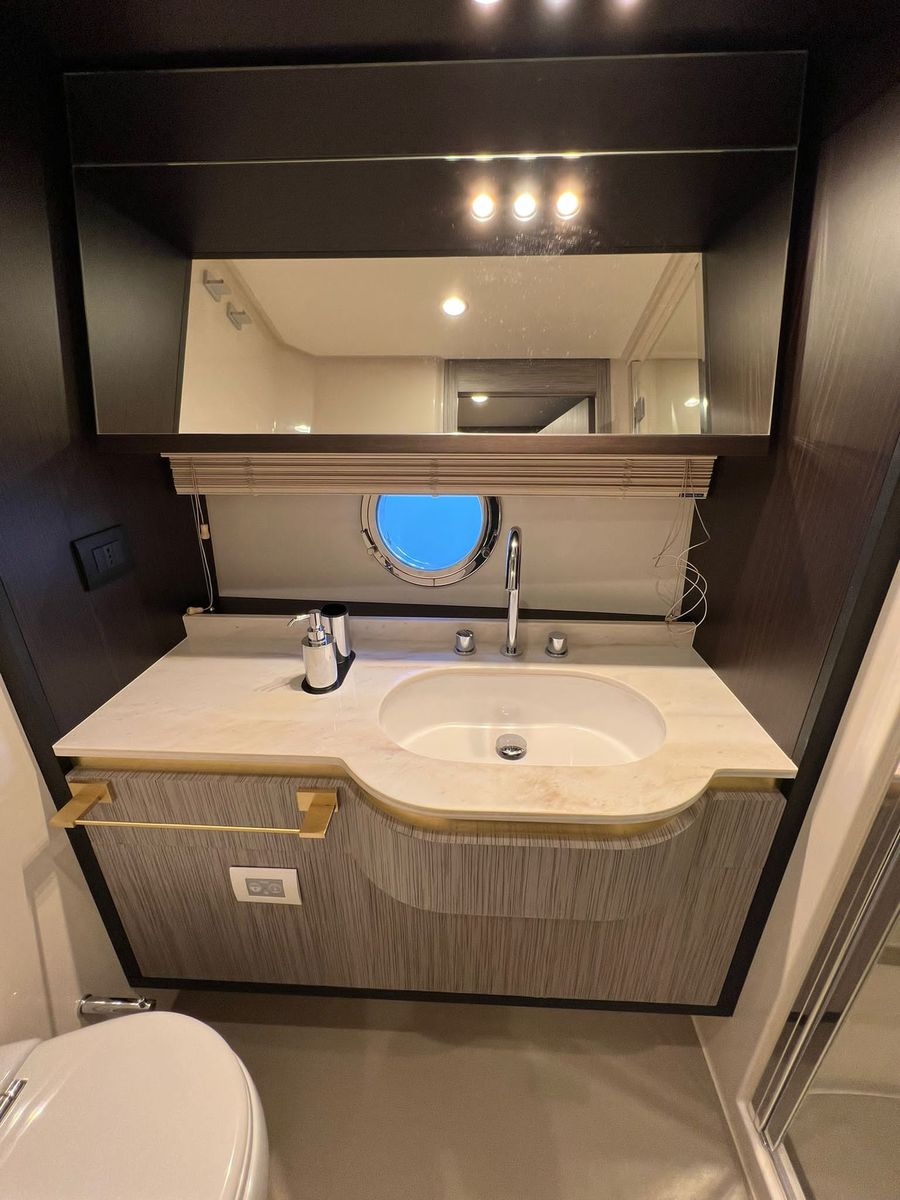 Azimut 55 (021) | Интерьер 17