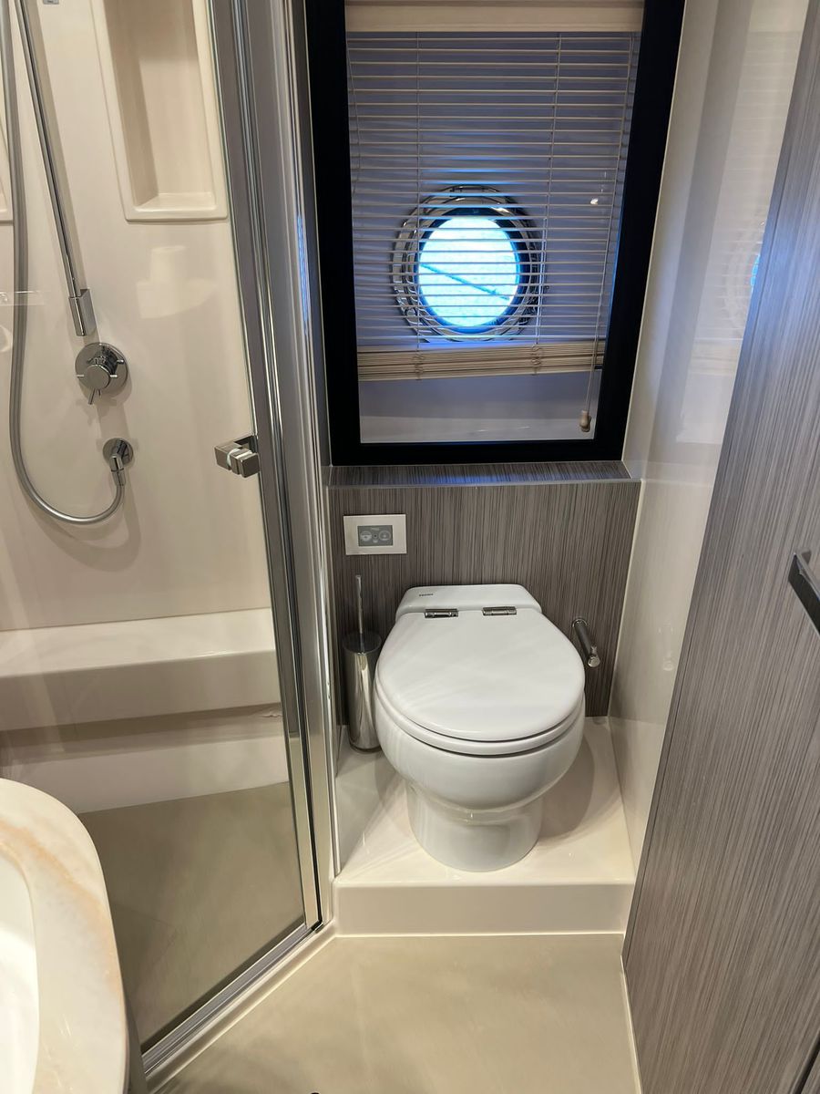 Azimut 55 (021) | Интерьер 8