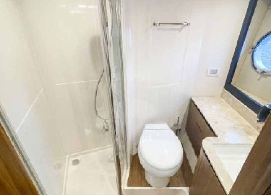 Azimut Magellano 66 (020) | Интерьер 14