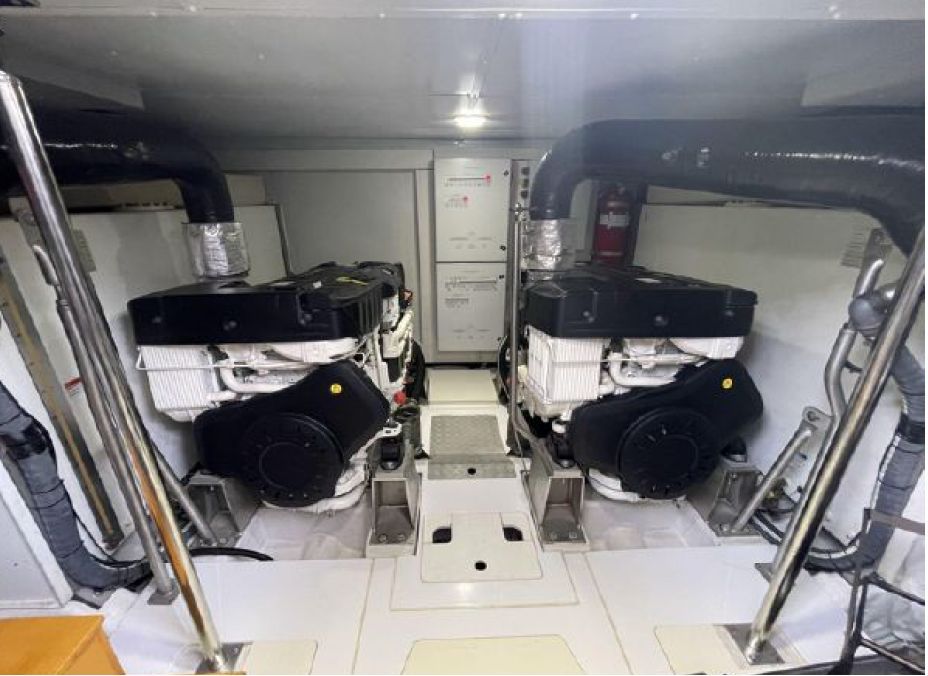 Azimut Magellano 66 (020) | Интерьер 18