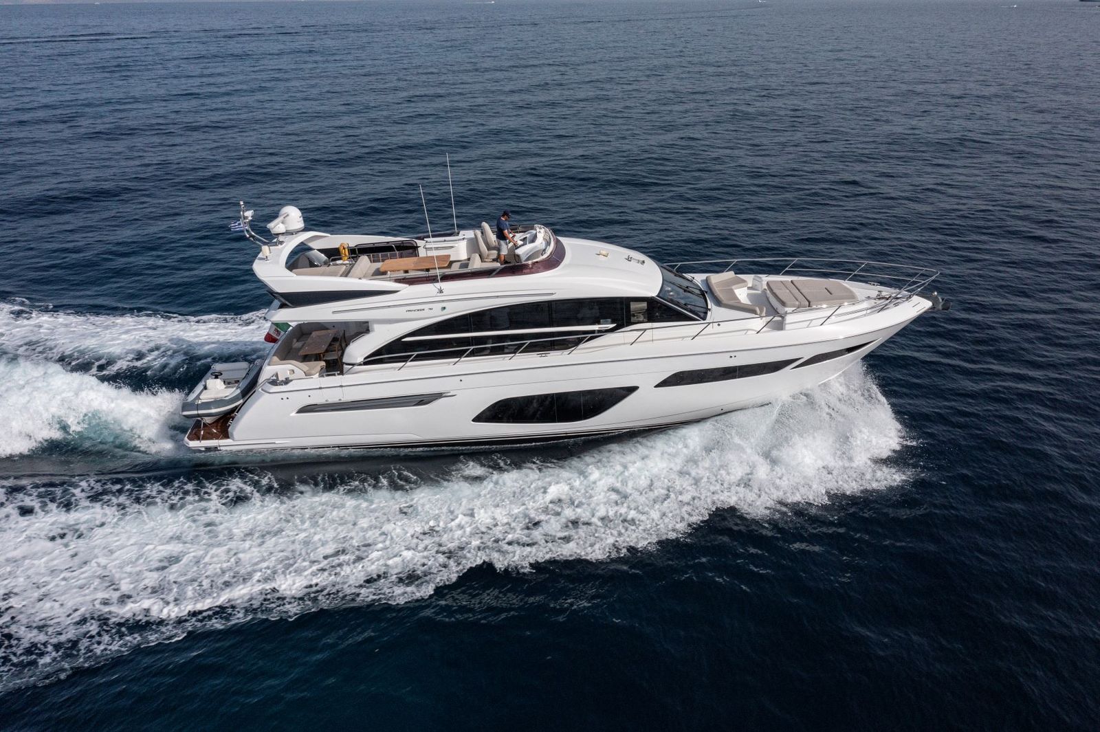 Princess F70 (020) | Экстерьер 13