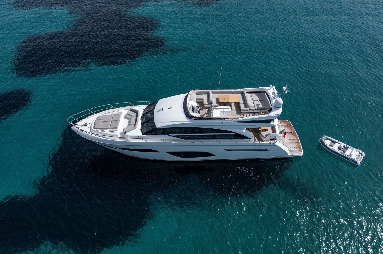 Princess F70 (020) | Экстерьер 16