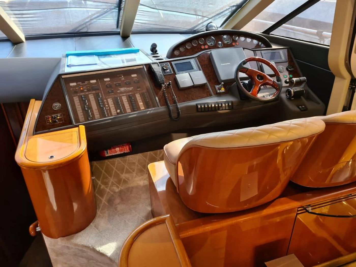 Princess 61 (2005) | Интерьер 3