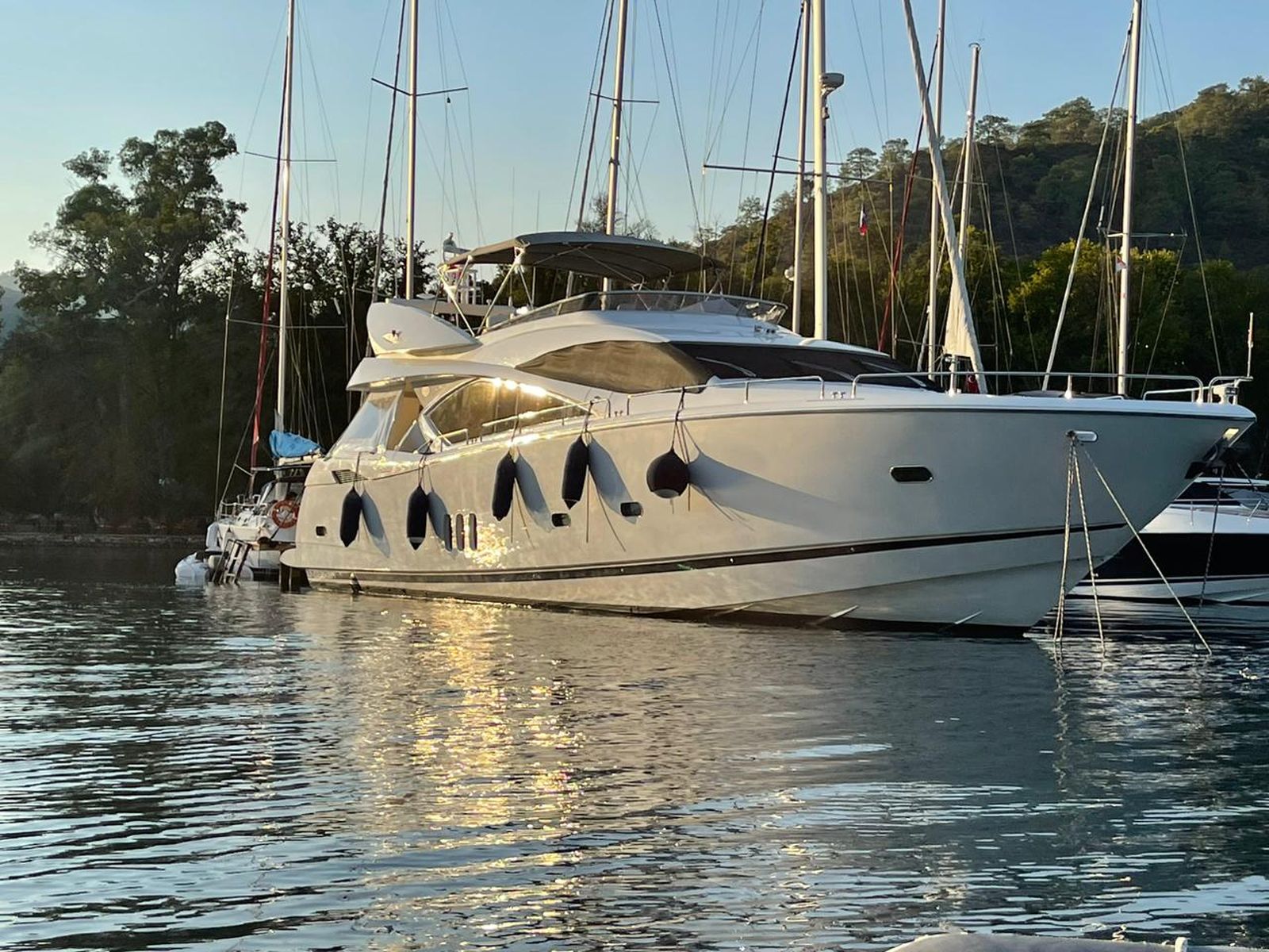 Sunseeker 82 Yacht (006) | Экстерьер 4