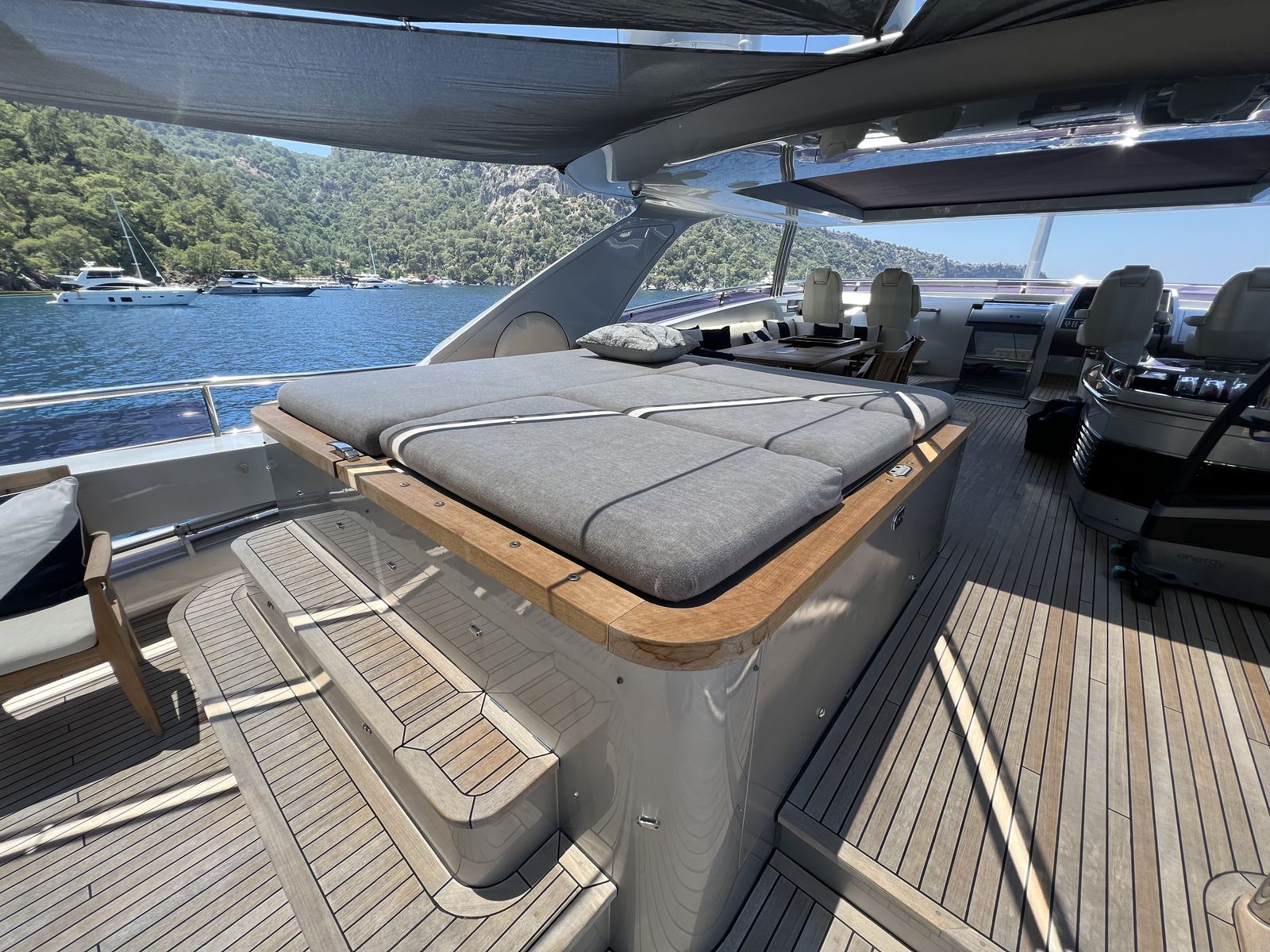 Princess 32M (013) | Экстерьер 10