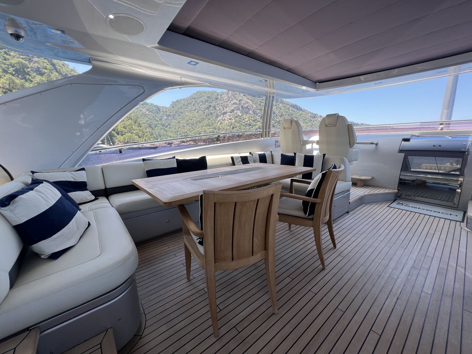 Princess 32M (013) | Экстерьер 11