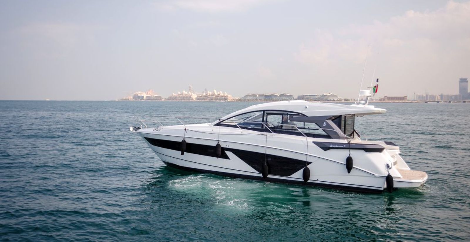 Beneteau GT 45 (023) | Экстерьер 2