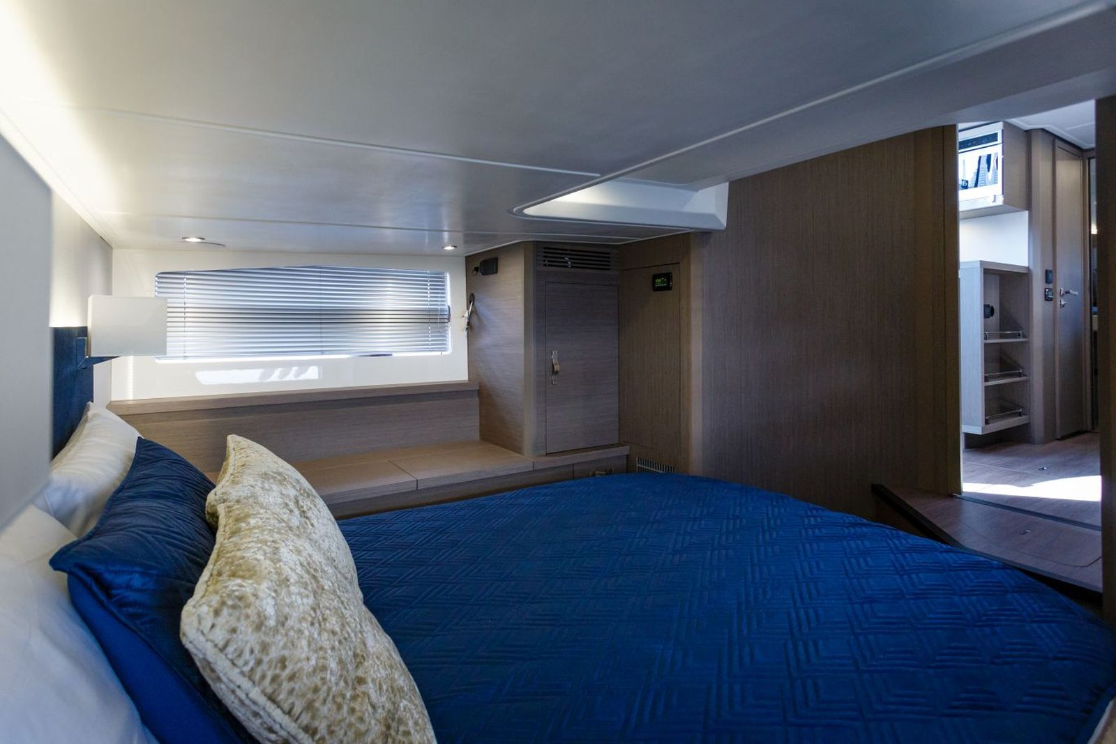 Beneteau GT 45 (023) | Интерьер 9