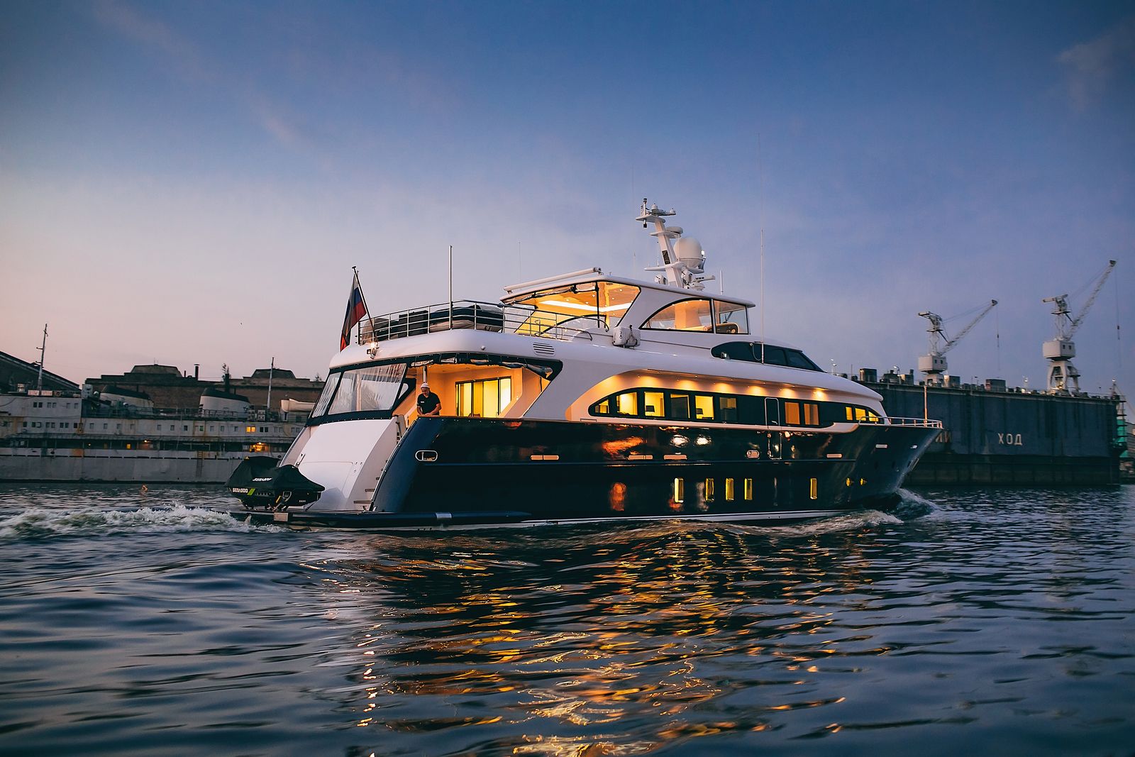 Benetti SD90 (010) | Экстерьер 9