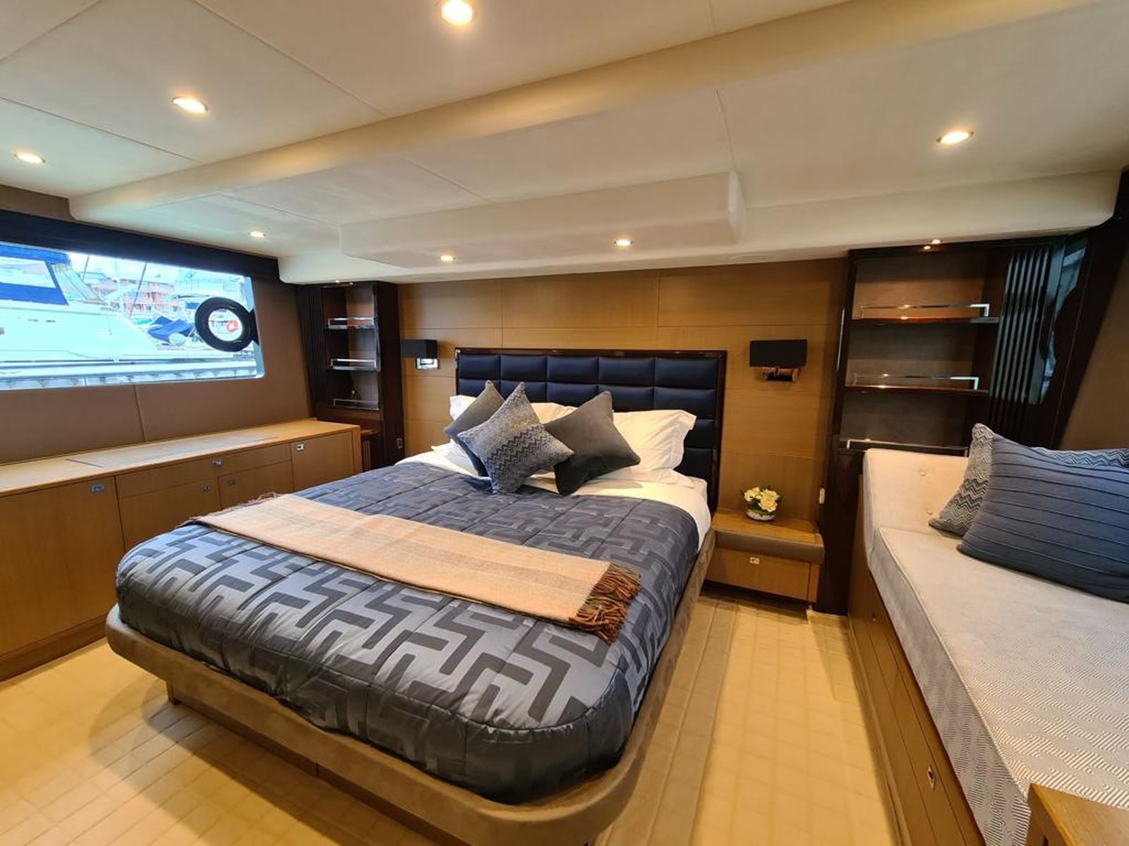 Princess 64 (014) | Интерьер 13