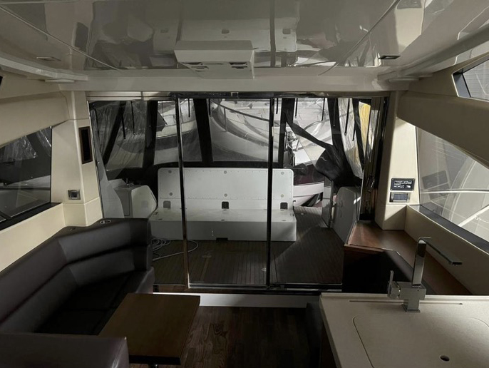 Galeon 390 HTC (015) | Интерьер 3