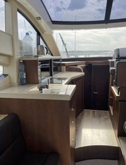 Galeon 390 HTC (015) | Интерьер 4