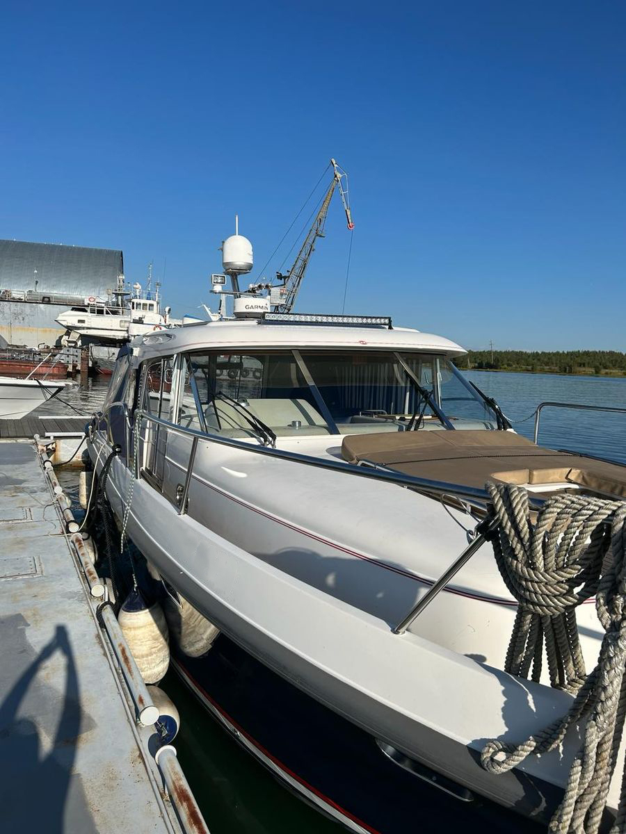 Nimbus Nova 42 (007) | Экстерьер 10