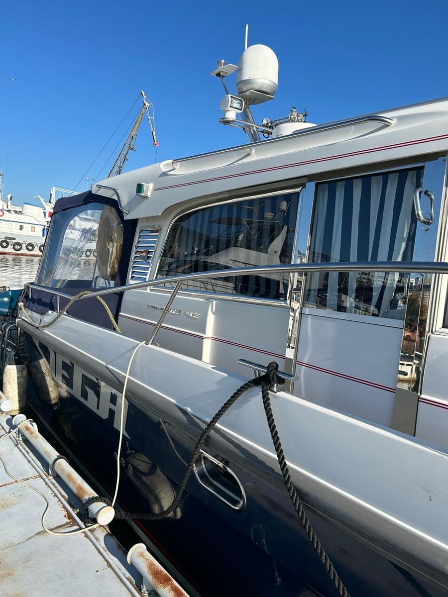 Nimbus Nova 42 (007) | Экстерьер 12