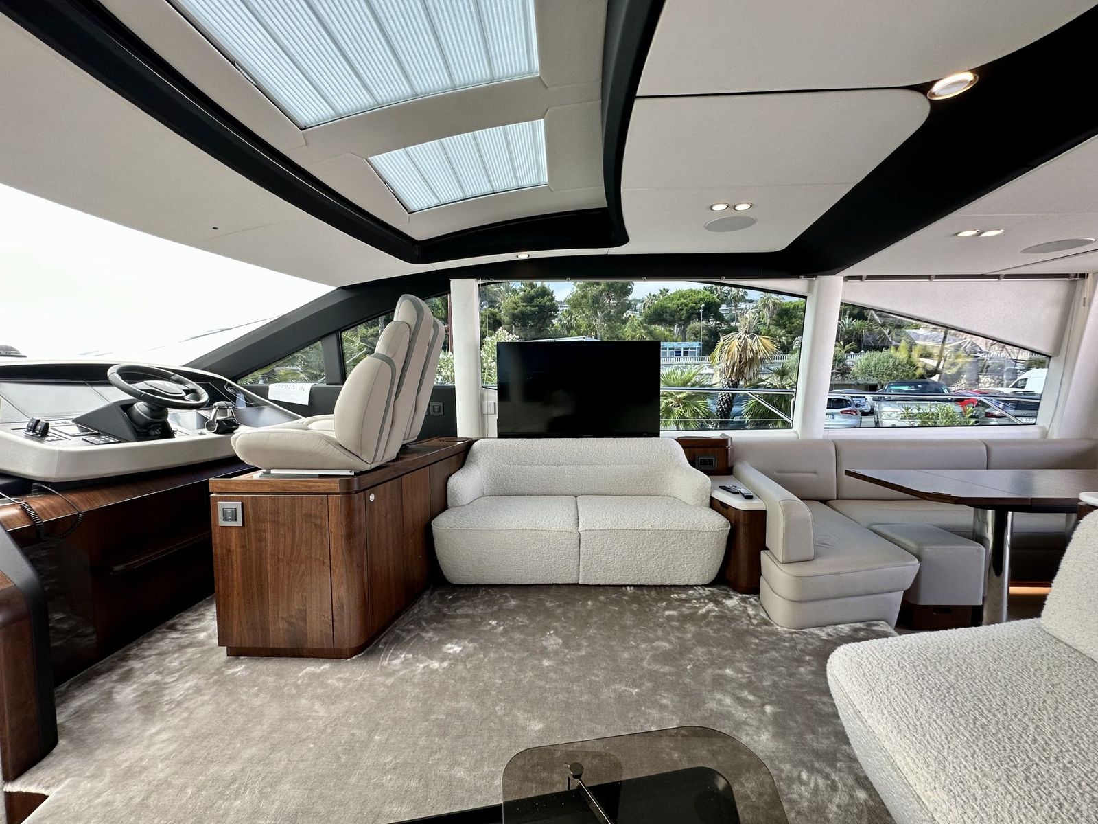 Fairline Phantom 65 (023) | Интерьер 10