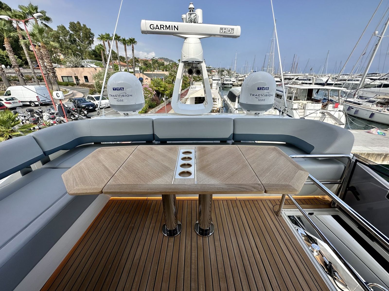 Fairline Phantom 65 (023) | Экстерьер 11