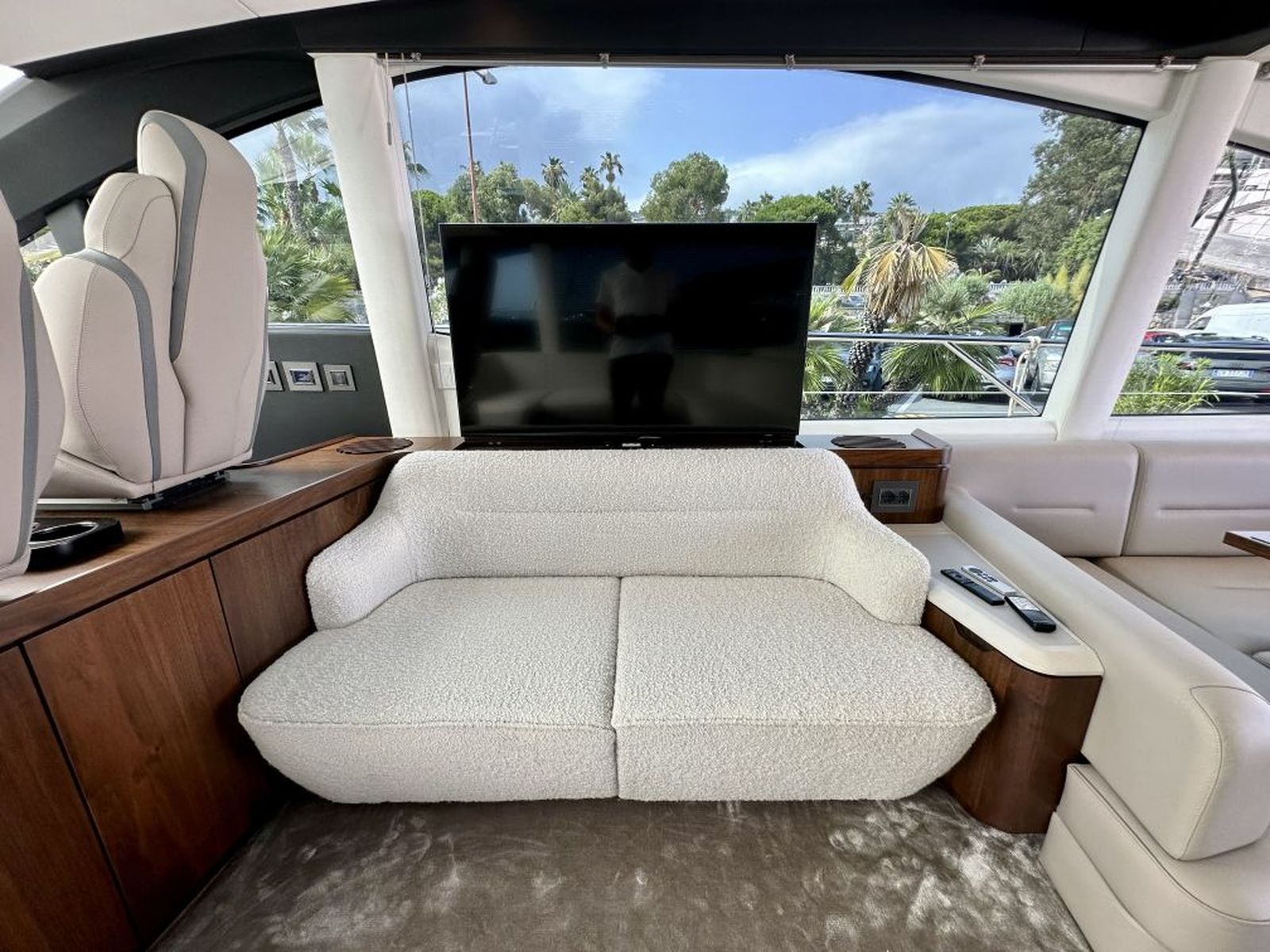 Fairline Phantom 65 (023) | Интерьер 12