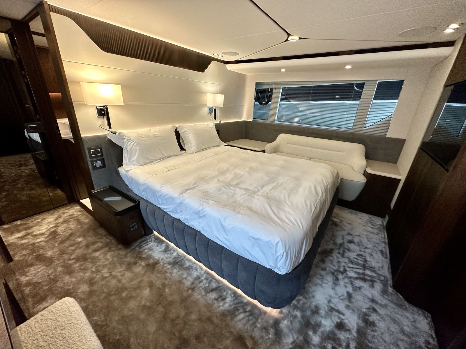 Fairline Phantom 65 (023) | Интерьер 15