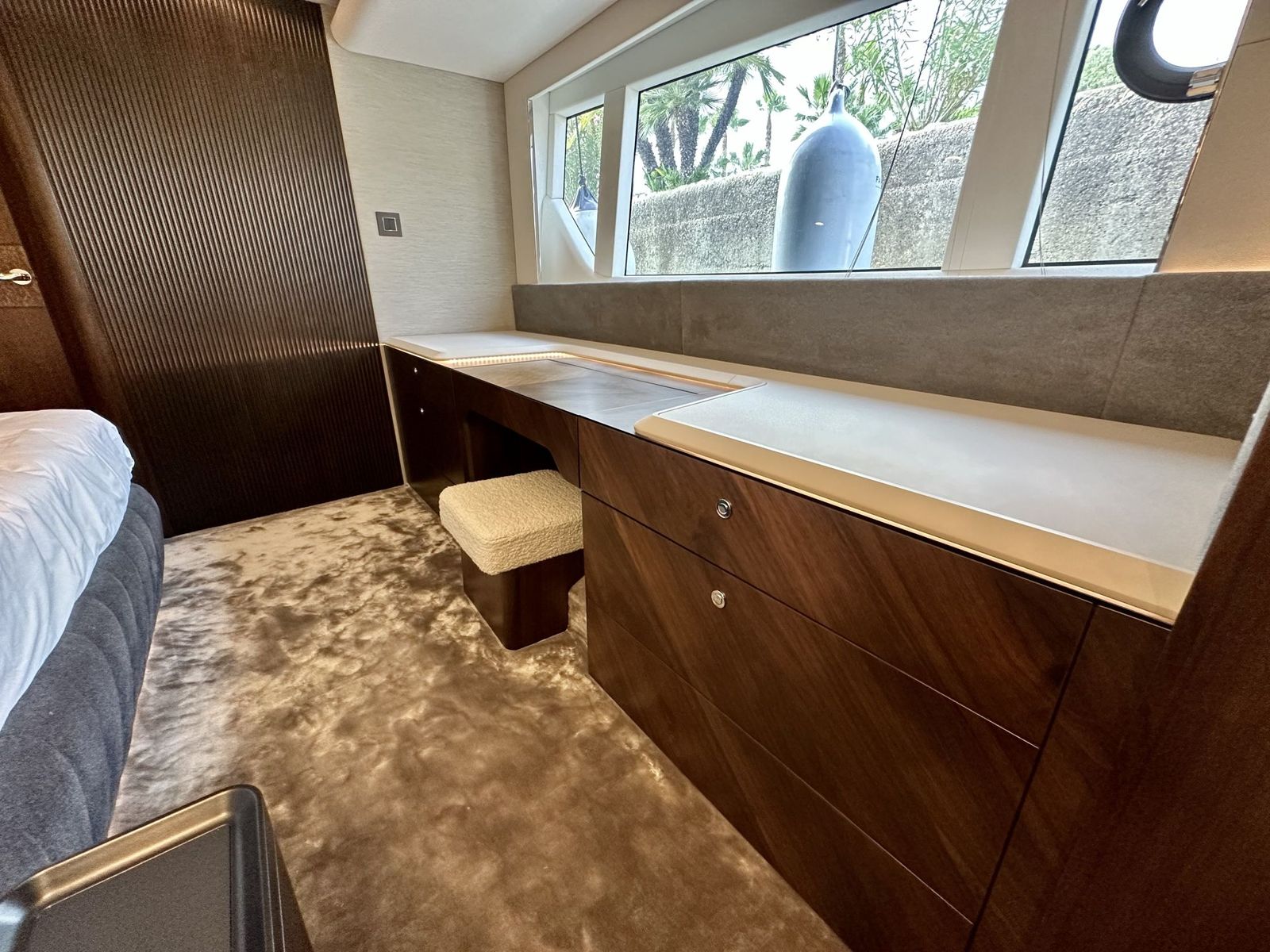 Fairline Phantom 65 (023) | Интерьер 18