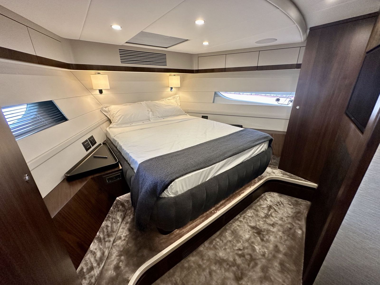 Fairline Phantom 65 (023) | Интерьер 22