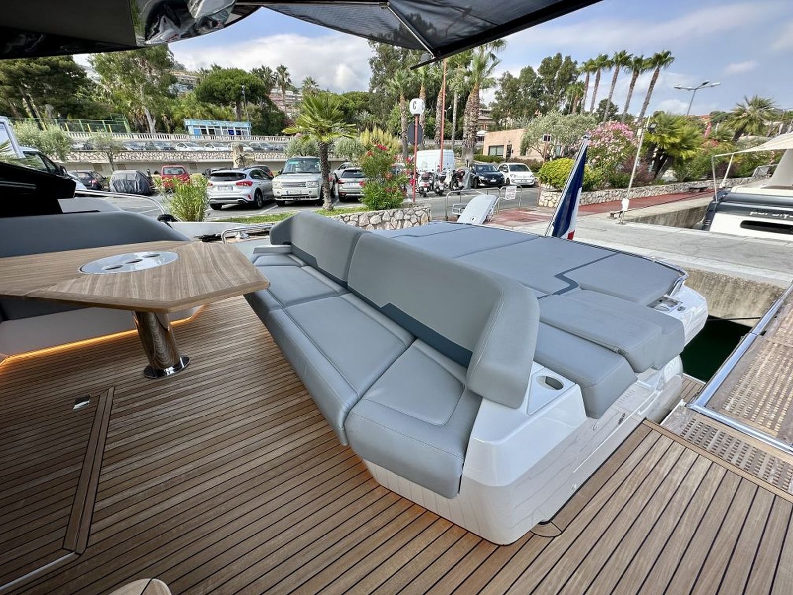 Fairline Phantom 65 (023) | Экстерьер 4