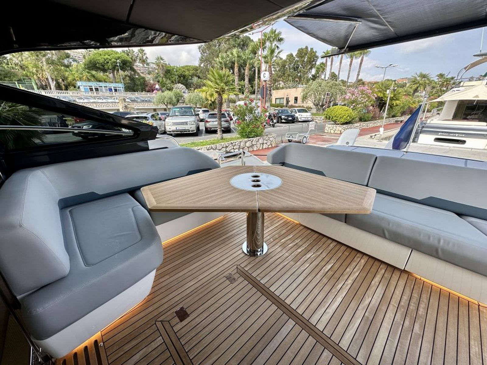 Fairline Phantom 65 (023) | Экстерьер 5