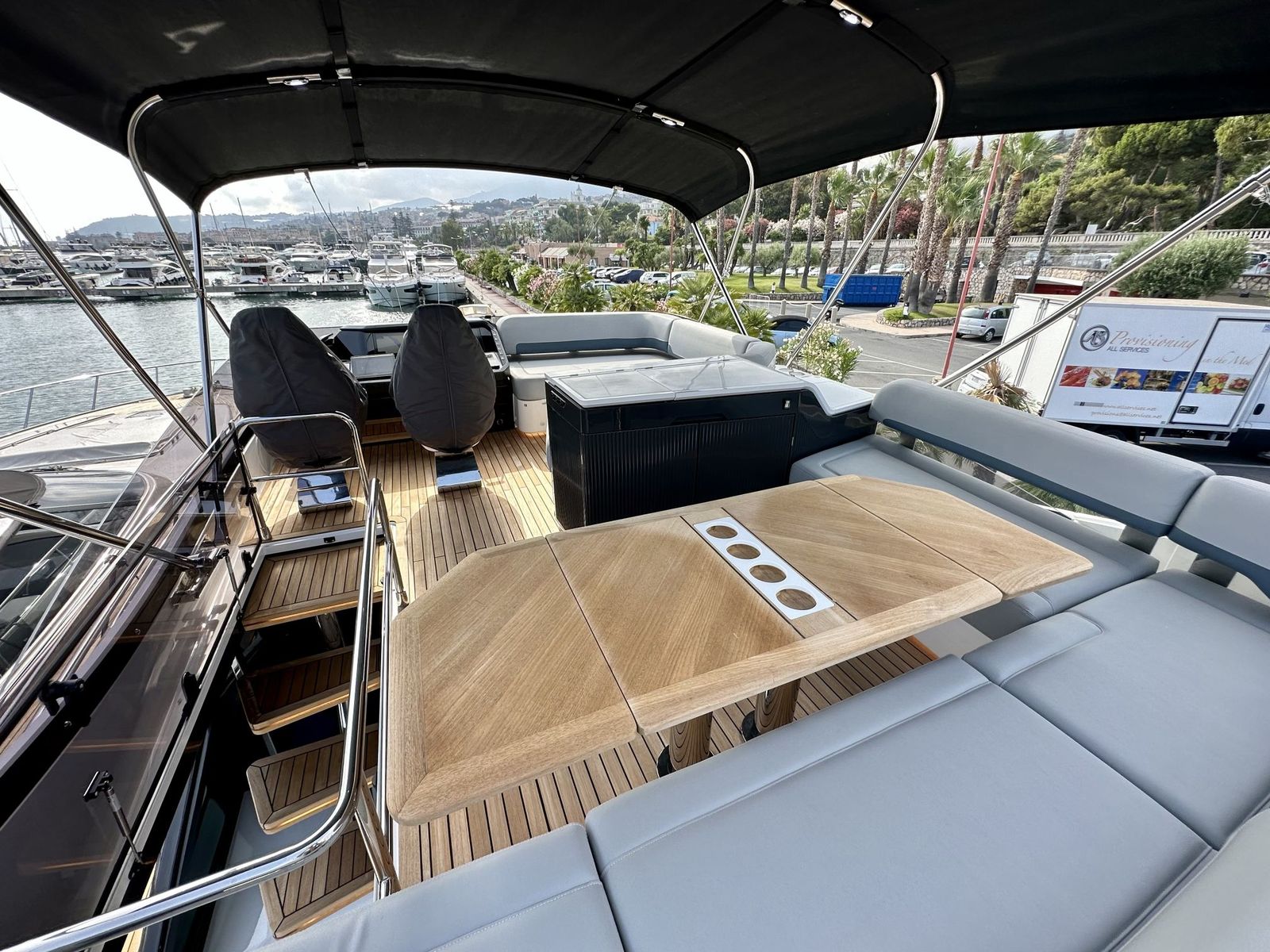 Fairline Phantom 65 (023) | Экстерьер 9