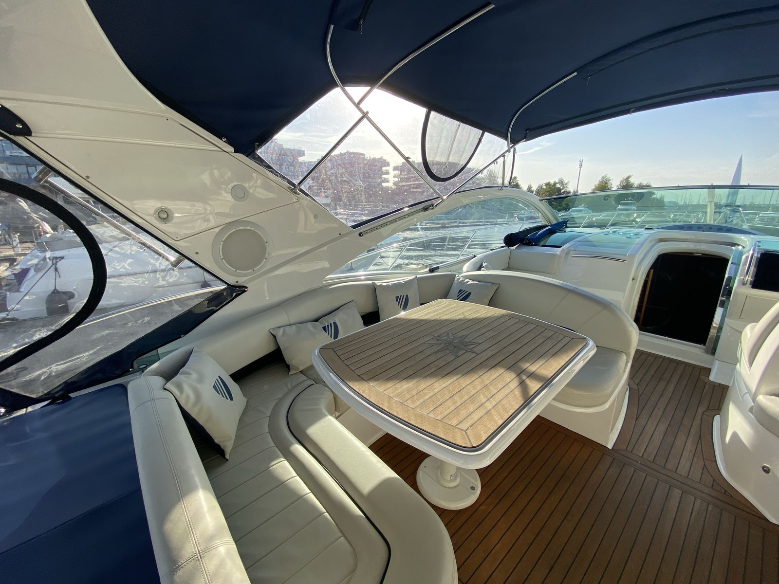 Fairline Targa 52 | Экстерьер 9
