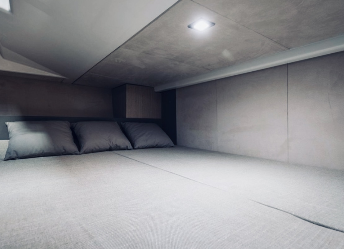 Cranchi E30 Endurance | Интерьер 2