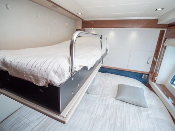 Sunseeker 76 Yacht | Интерьер 24