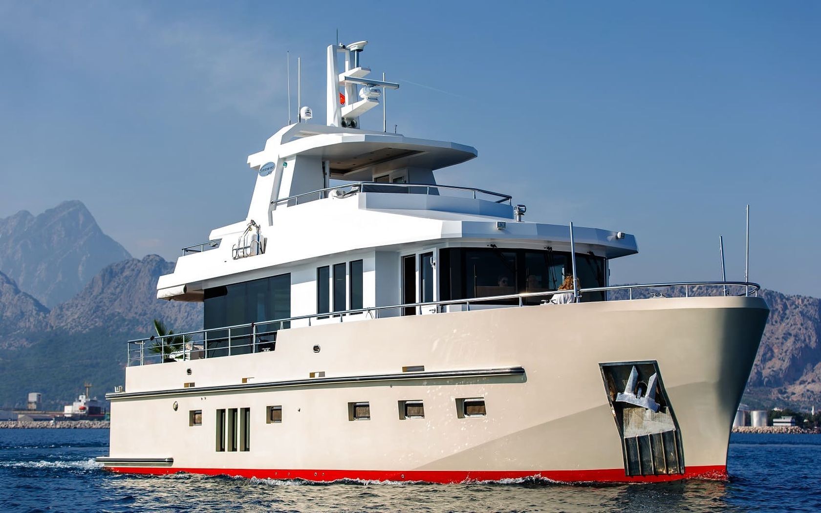 Bering 60 “DZAM” | Экстерьер 3