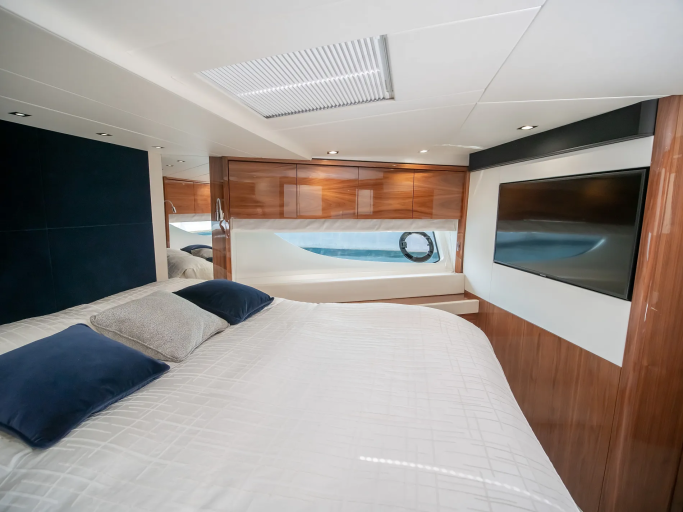 Sunseeker 76 Yacht | Интерьер 14