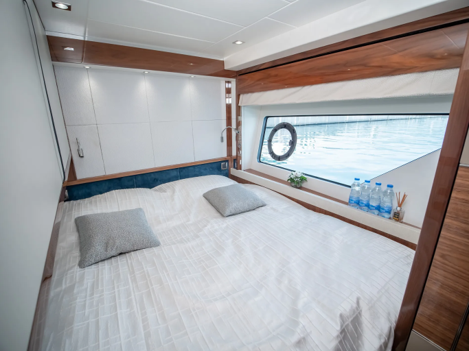 Sunseeker 76 Yacht | Интерьер 23