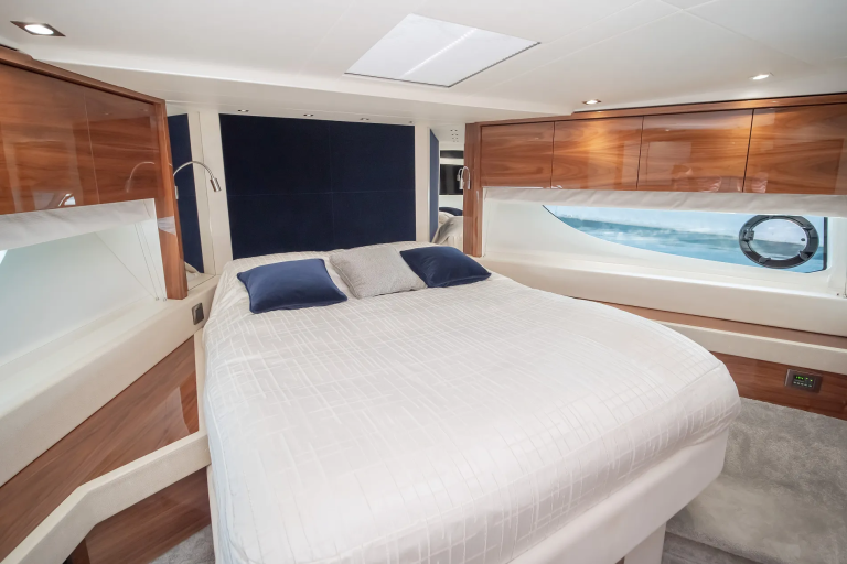 Sunseeker 76 Yacht | Интерьер 21