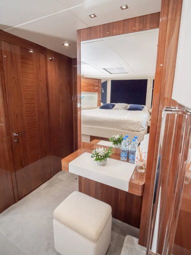 Sunseeker 76 Yacht | Интерьер 18