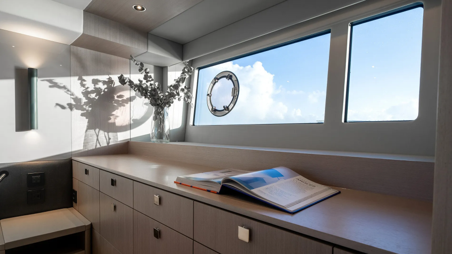 Sunseeker Manhattan 56 | Интерьер 10