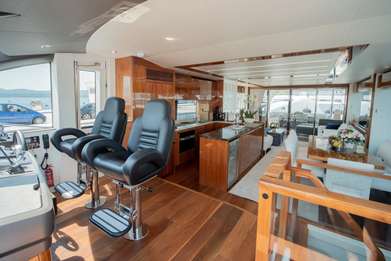 Sunseeker 76 Yacht | Интерьер 11